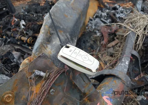 2021 Ford Expedition Xlt z USA, uszkodzony, nr VIN 1FMJU1JT5MEA00555